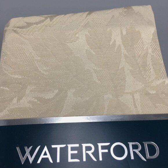 4 WATERFORD Fine Linens Champagne Tralee Leaves Jacquard Napkin Set Cloth Fall - Picture 6 of 7